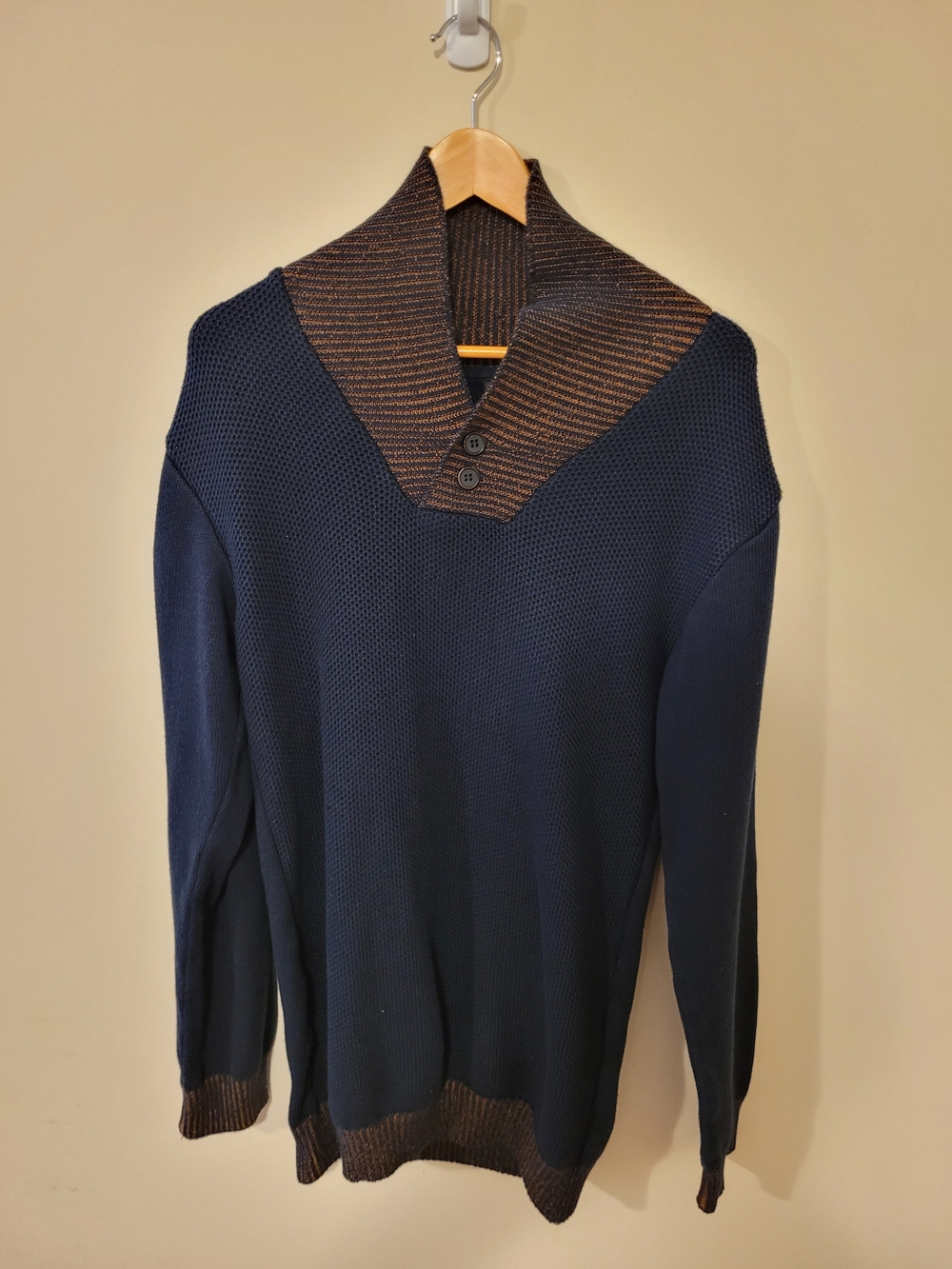 Vintage Altinyildiz Men's Navy Shawl Collar Sweater with Brown Trim Size Large